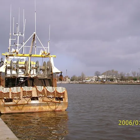 La Petite Parenthese * Ονφλέρ