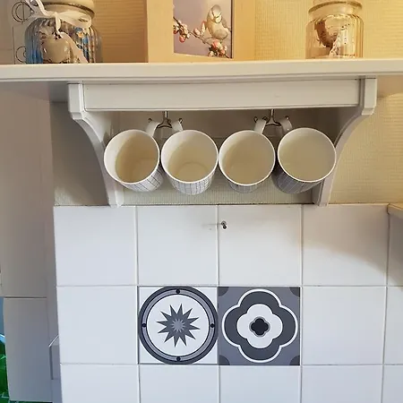 La Petite Parenthese