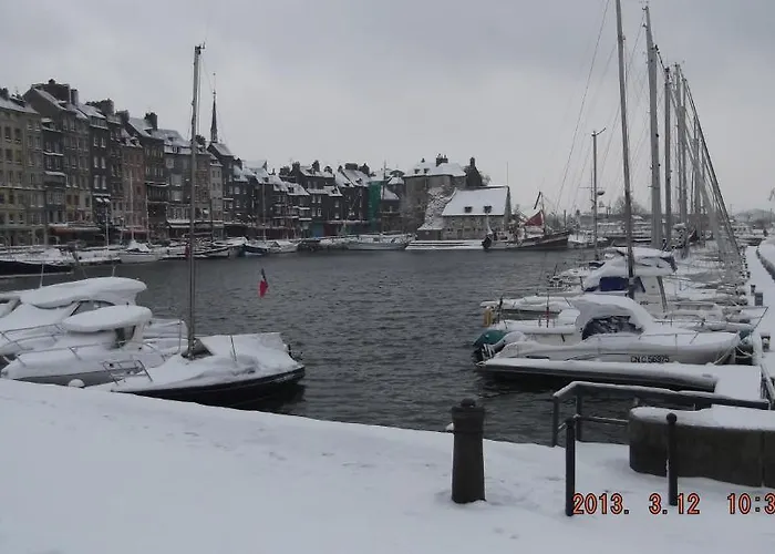 La Petite Parenthese Lägenhet *