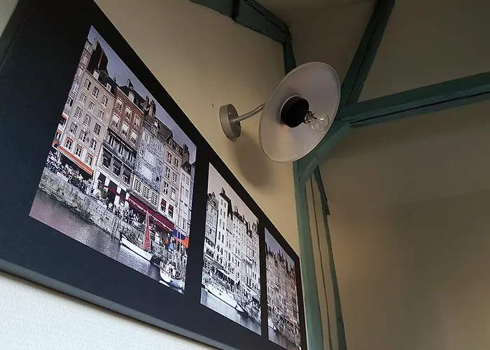 La Petite Parenthese *